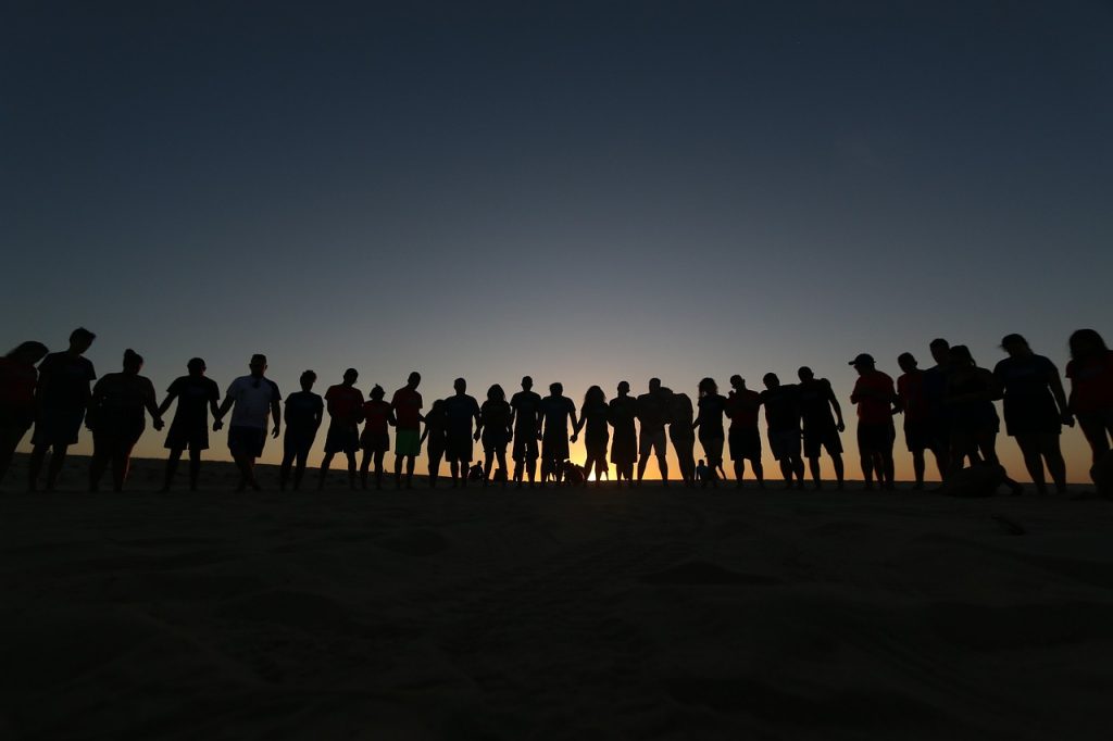 people-4050698_1280